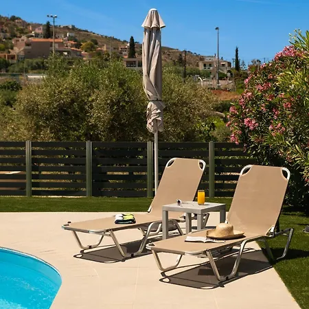 Villa Garden House With Pool, 10min To Center Nerokoúros