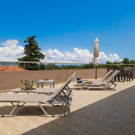 Villa Garden House With Pool, 10min To Center
