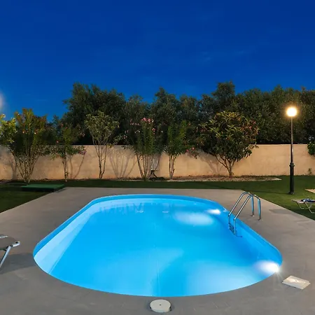 Villa Garden House With Pool, 10min To Center *