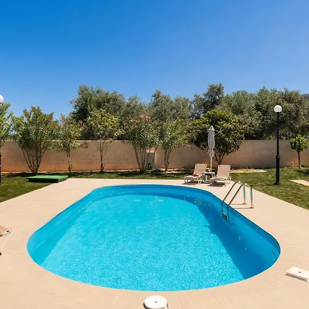 Garden House With Pool, 10min To Center Nerokouros