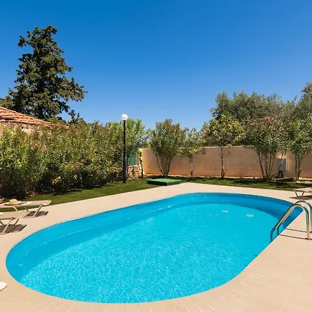 Villa Garden House With Pool, 10min To Center