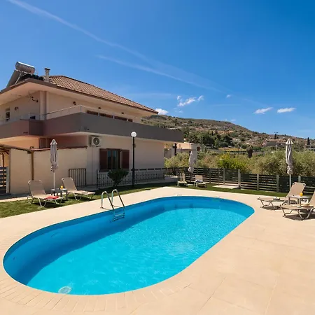 Villa Garden House With Pool, 10min To Center
